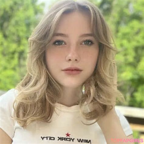 Zoemoore onlyfans leak - Oct 5, 2023 · NudeLeak. Zoe Moore, born on April 25, 1993, in Berlin, Germany, is a talented film actress known for her contributions to the world of cinema. She has made a mark in the industry with her roles in various films. Zoe Moore's acting career has been marked by her roles in several notable films. Some of her well-known works include "Max Minsky and ... 